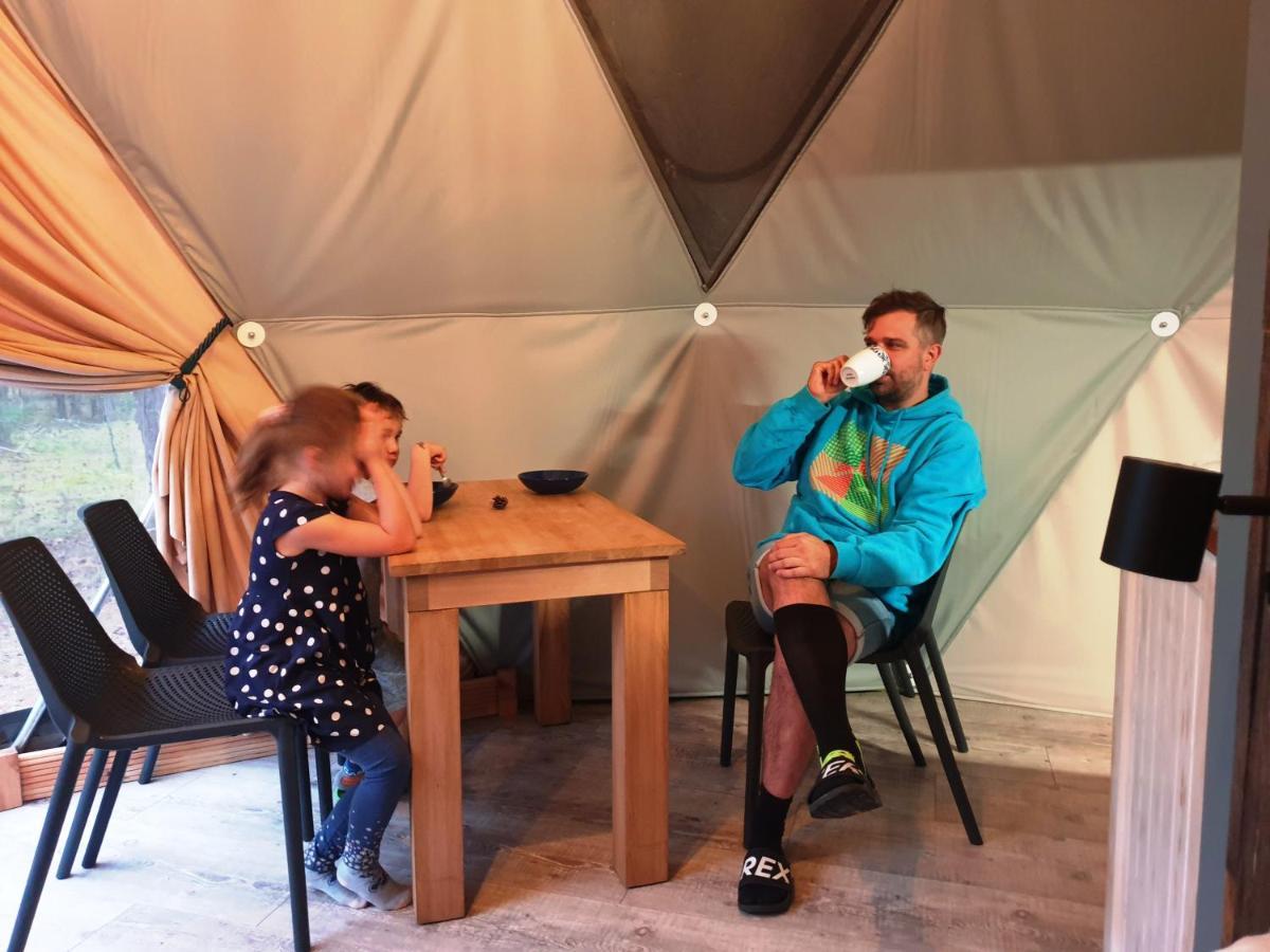 Hotel Podniebny Glamping Borsk Exterior foto