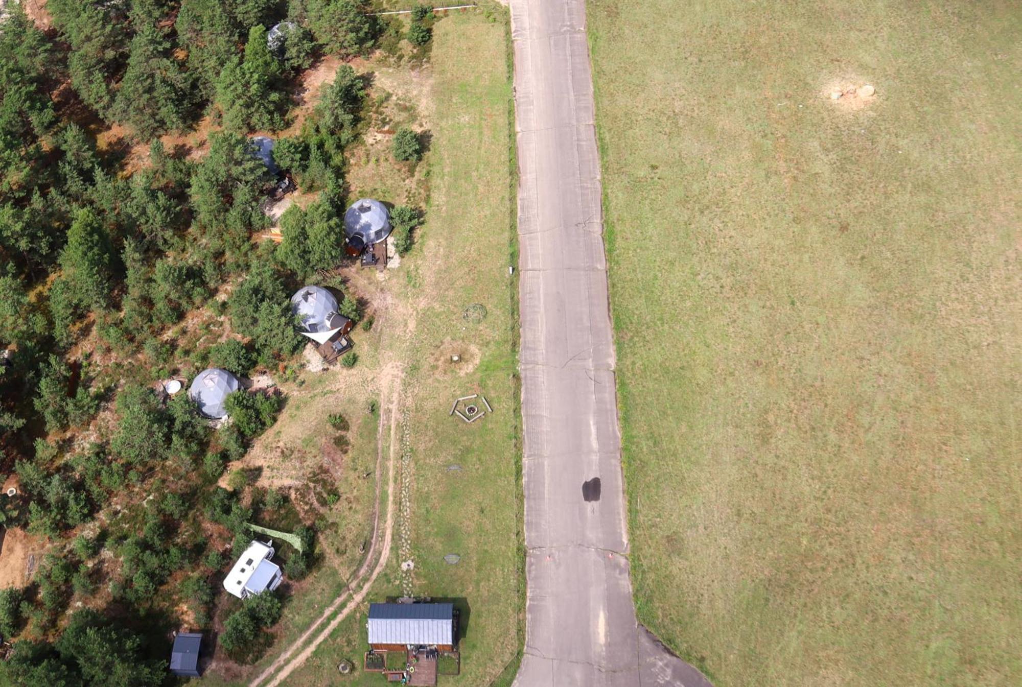 Hotel Podniebny Glamping Borsk Exterior foto