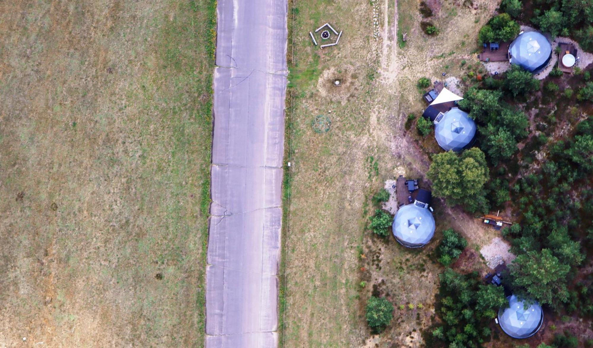 Hotel Podniebny Glamping Borsk Exterior foto